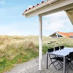 4 Star In بيت للعطل Løkken